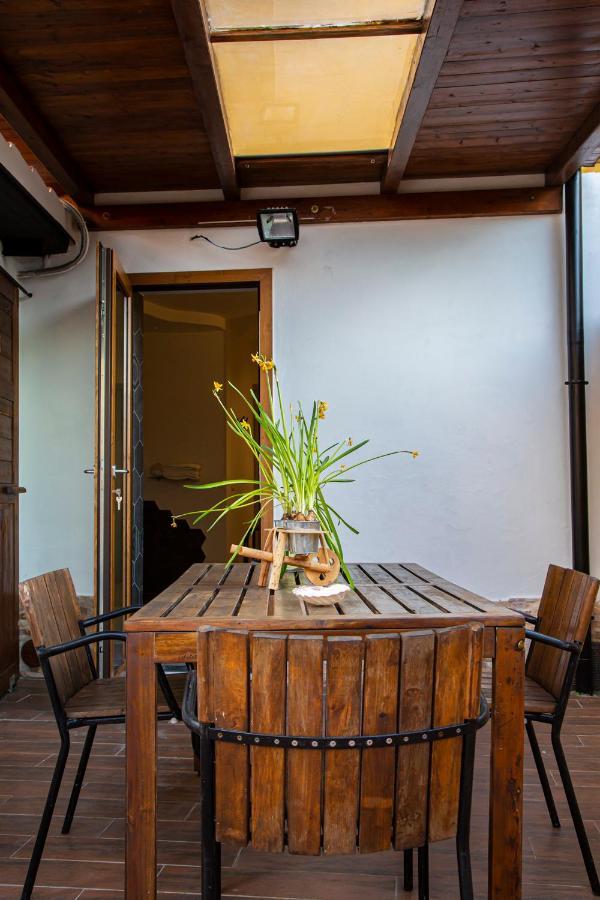 Suite Black And Wite Pisa Exterior photo