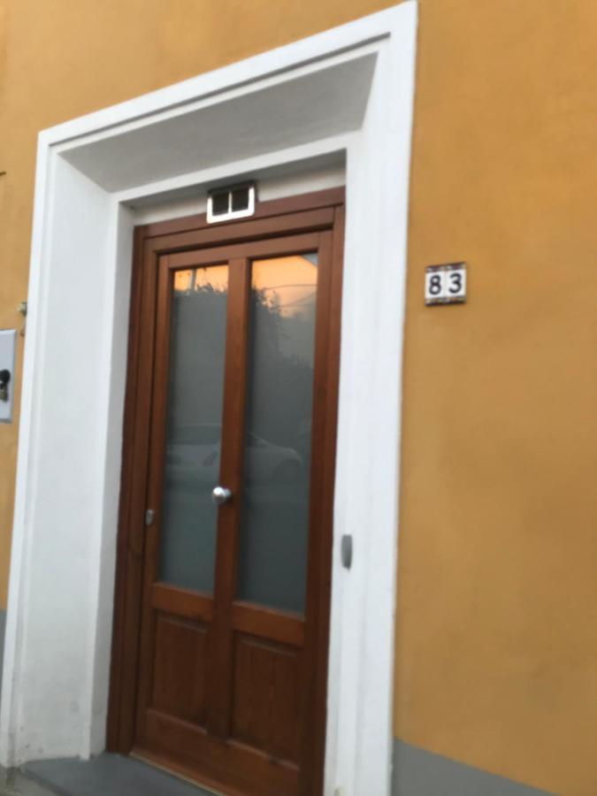 Suite Black And Wite Pisa Exterior photo
